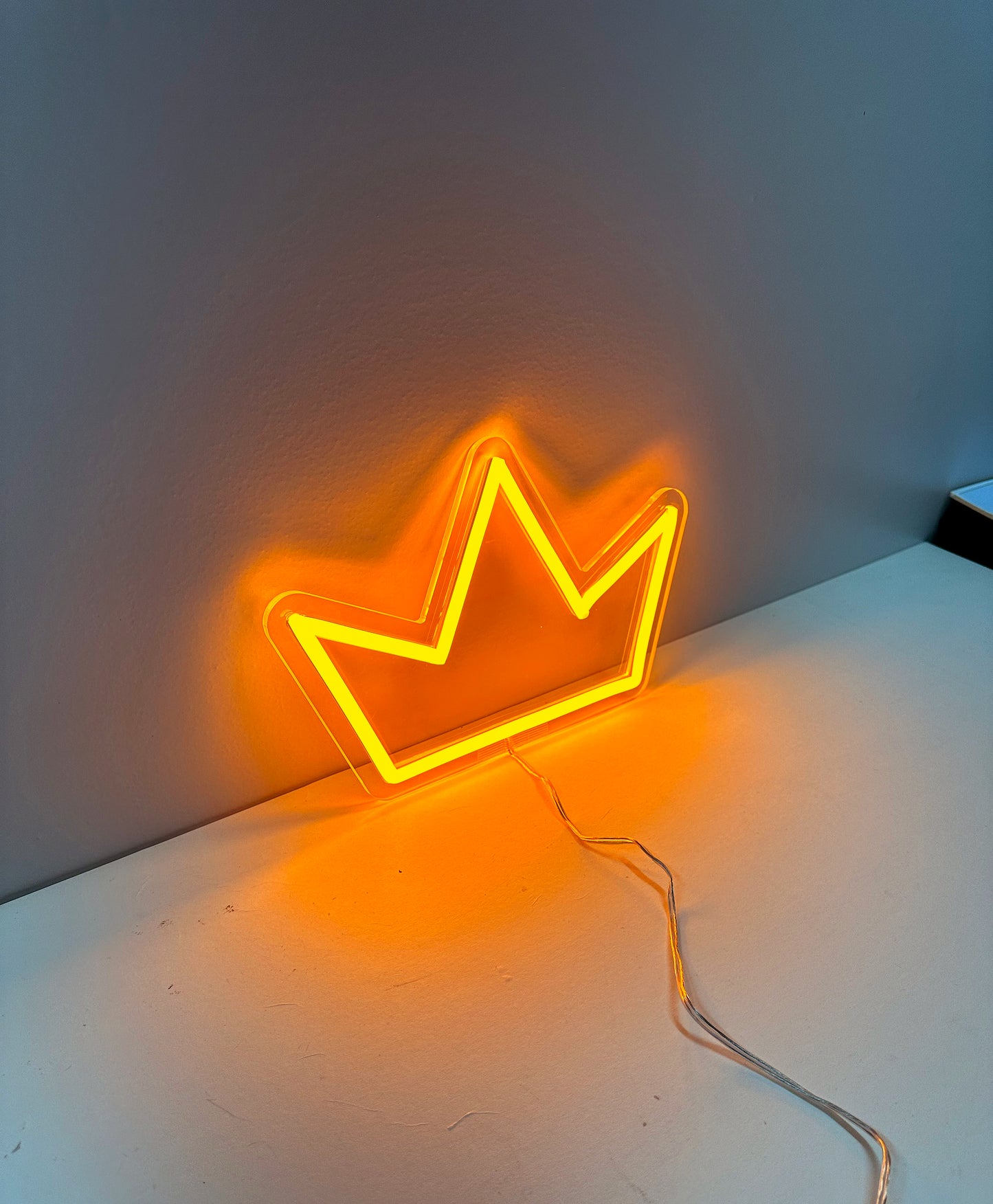 LED Neon Sign - Simple Crown